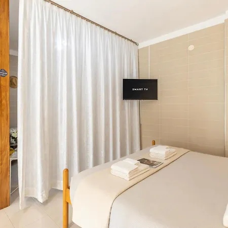 Ice - Free Wifi & Parking 夸尔图-圣埃莱娜